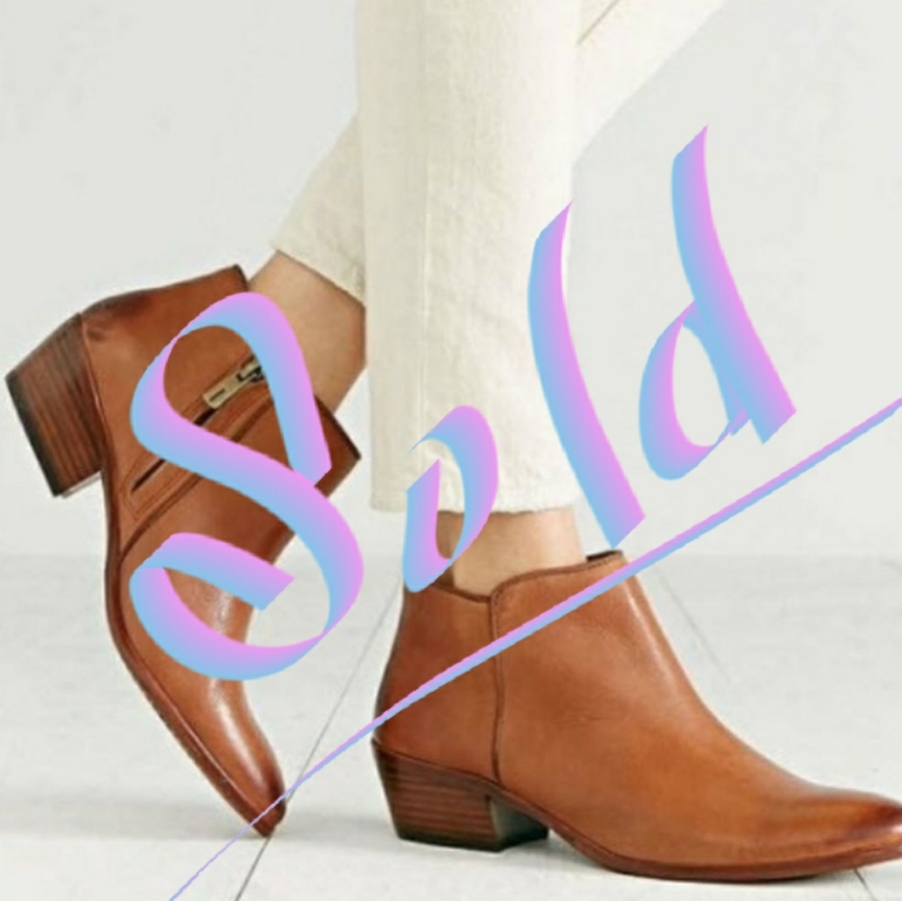 Sam Edelman Petty Saddle Leather Booties (size 7.5)
